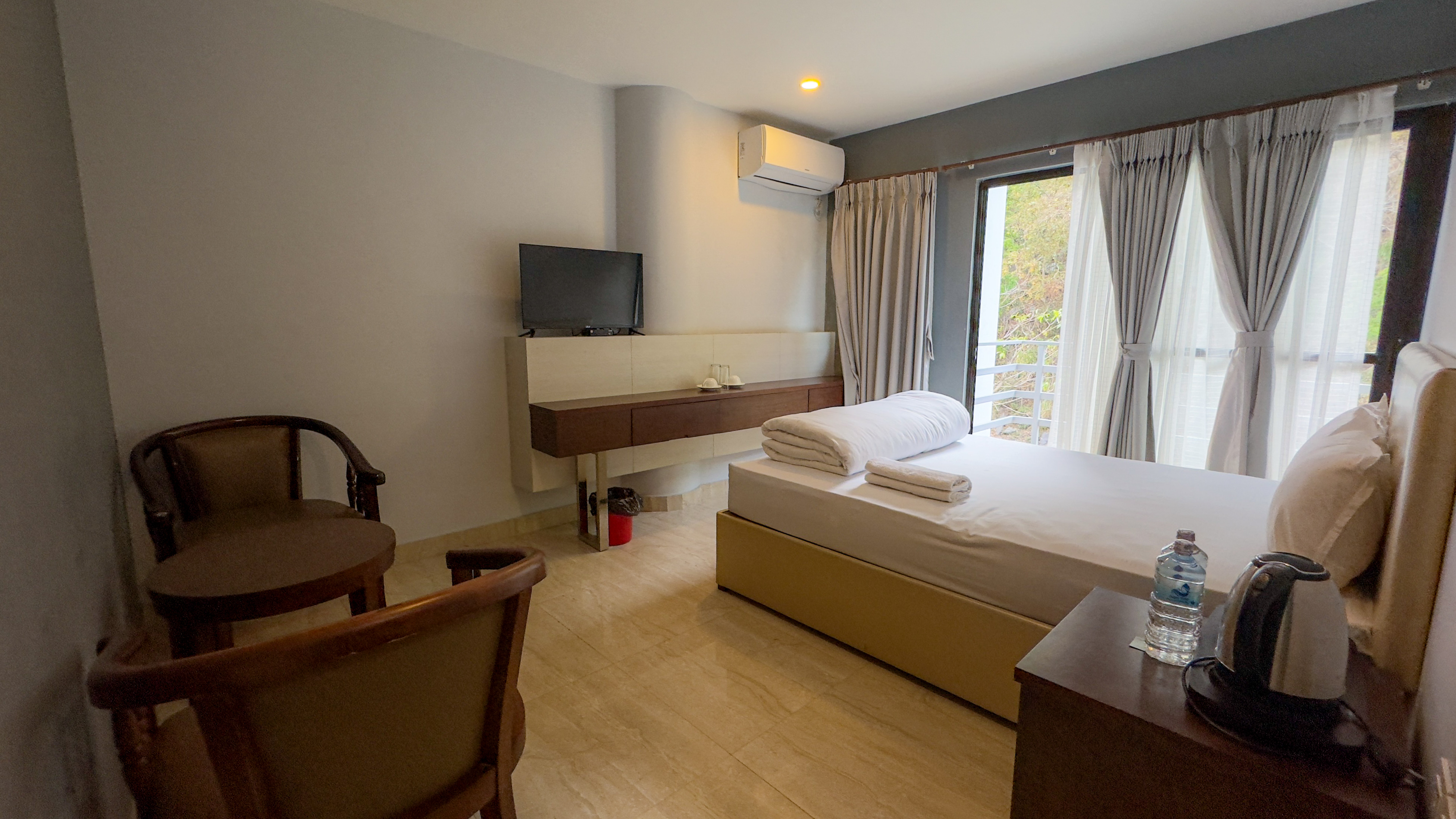 Super Deluxe Suite